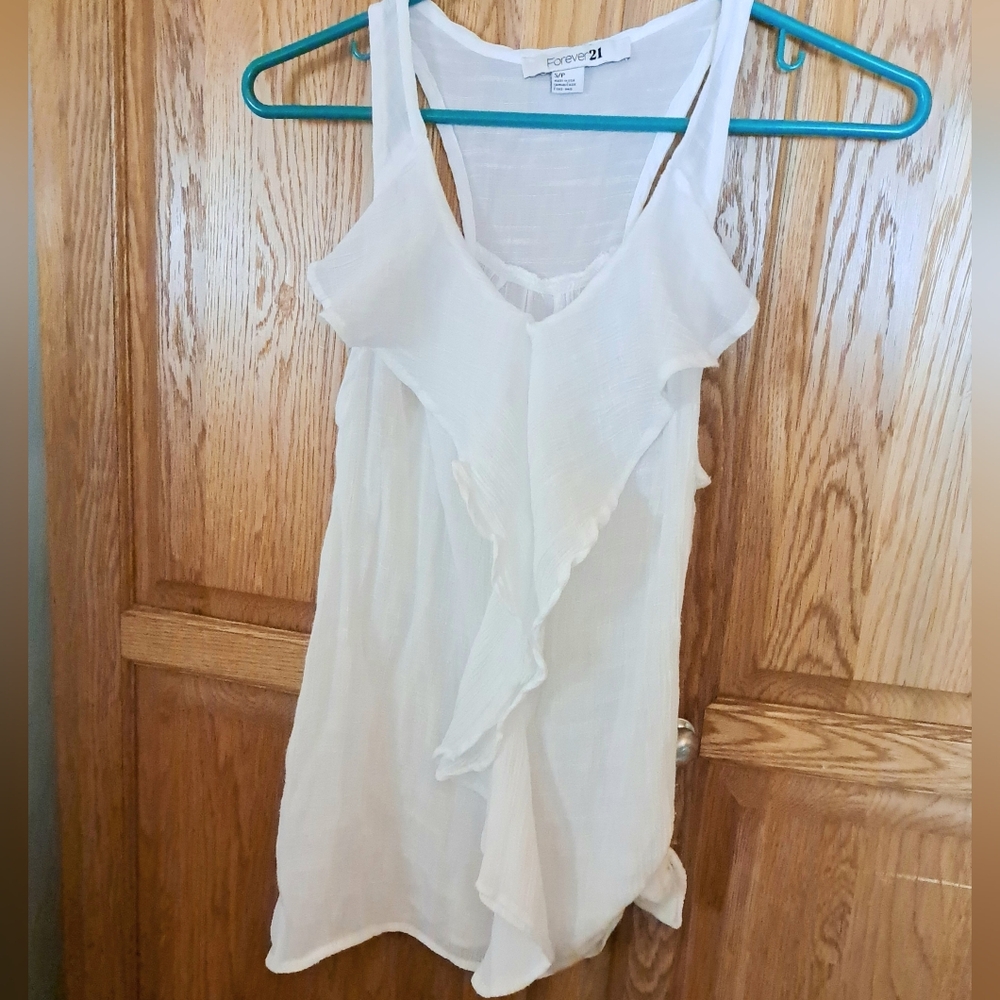 Cute White Top By Forever 21 Size S/P  Bust 33" Length 26"